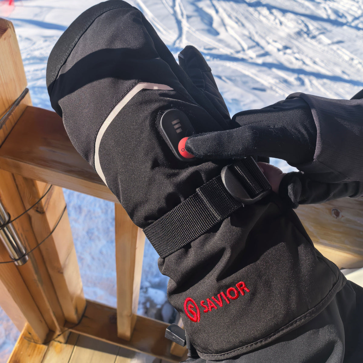 heated gloves for skiing in winter