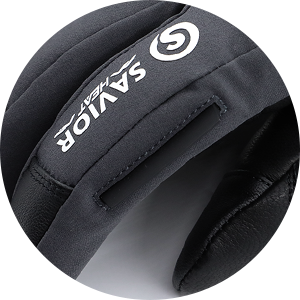 Reinforced knuckle padding on Savior Heat gloves, offering added protection and comfort for skiing, winter sports, and cold-weather use.